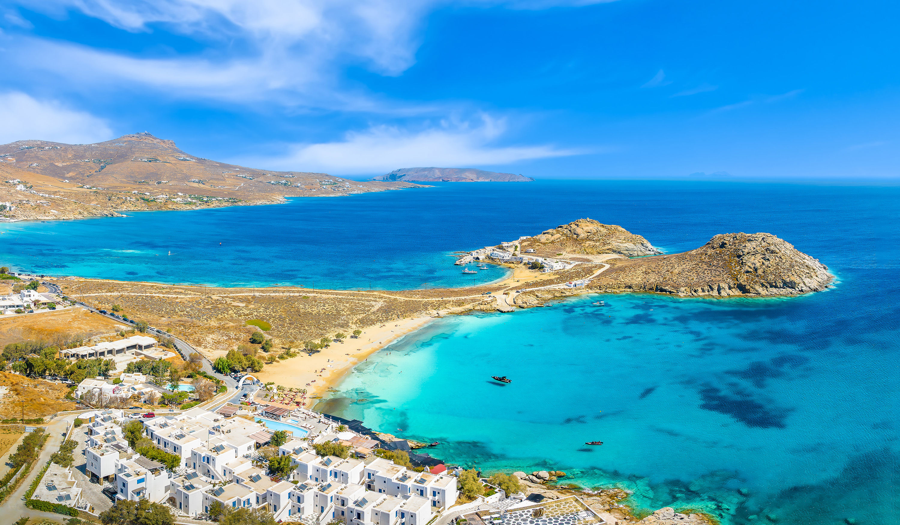 Paisagem com a costa da ilha de Mykonos, Cíclades, Grécia