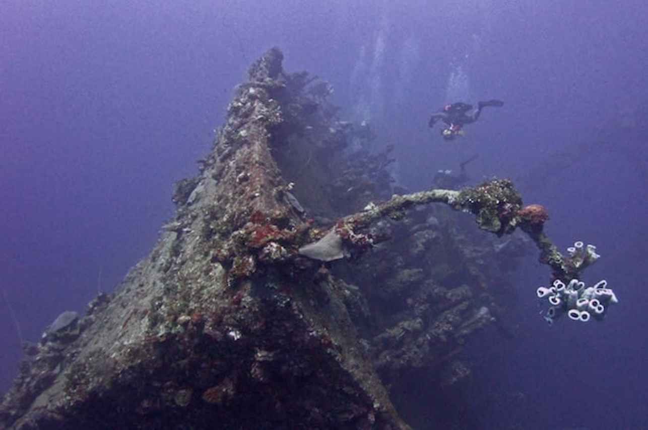Bow Amagisan Masu wreck, Truk Lagoon, Micronesia