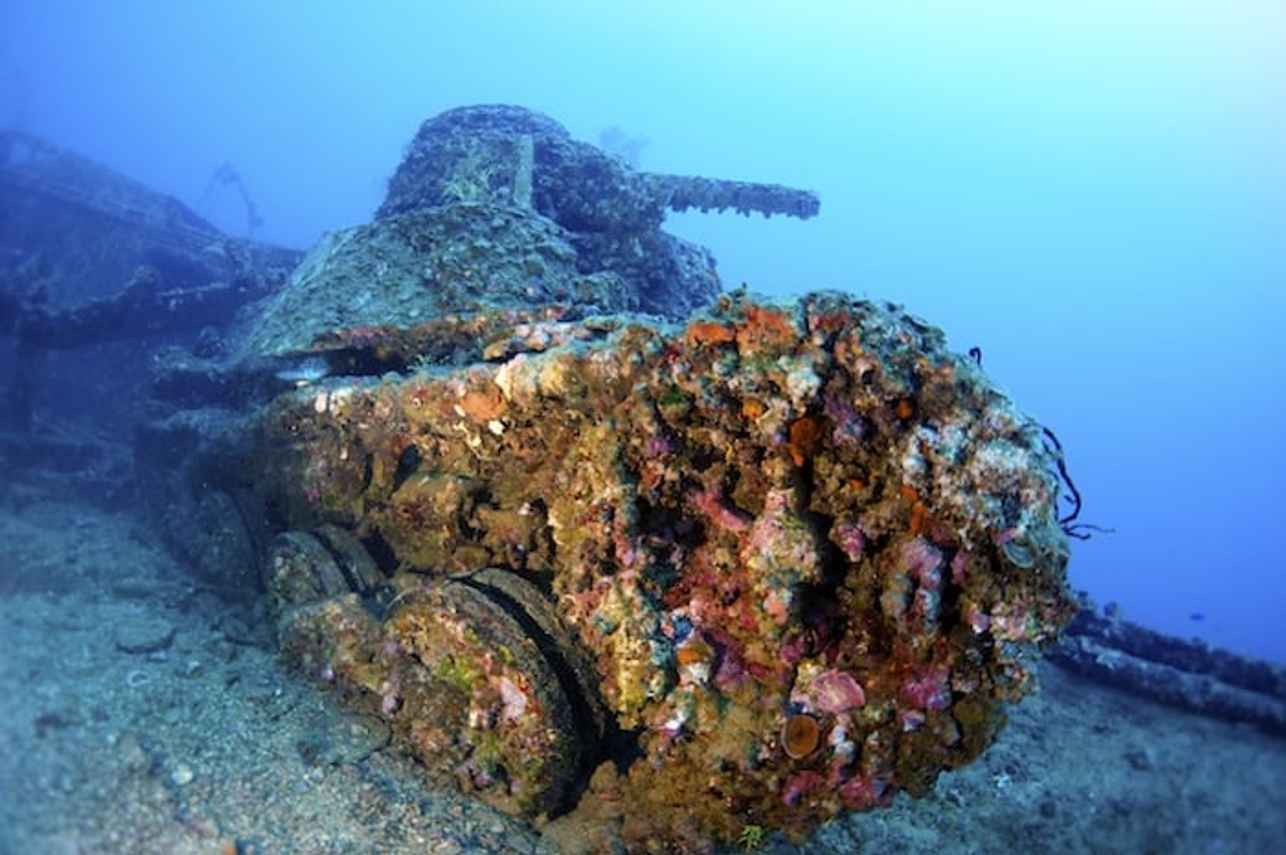Tank, Sanfran (San Francisco Maru), Truk Lagoon, Micronesia