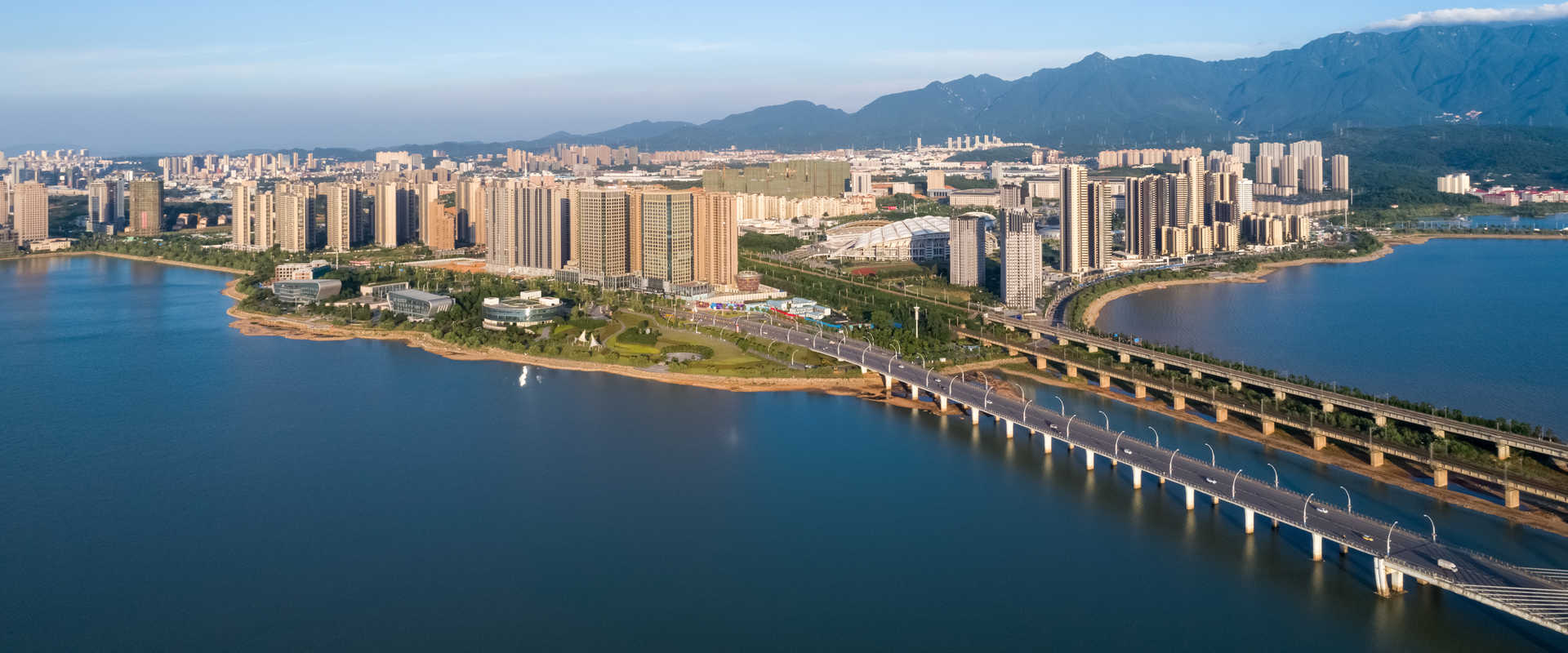 River Cruises in JiuJiang