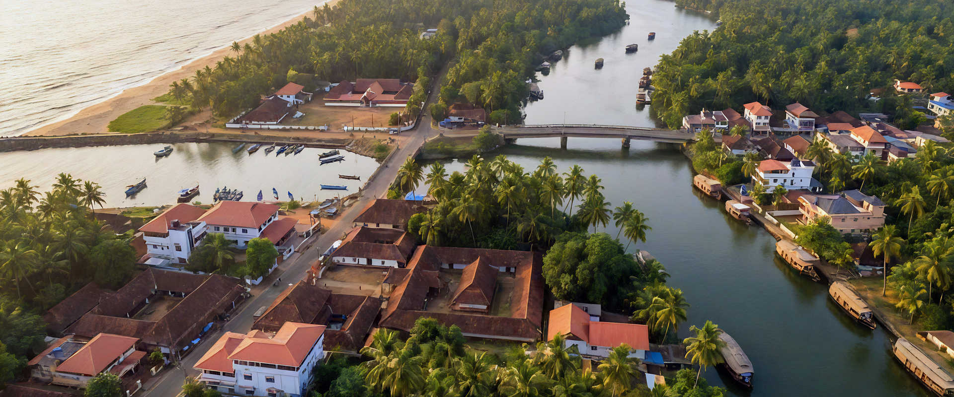 닐레슈와람의 강 크루즈