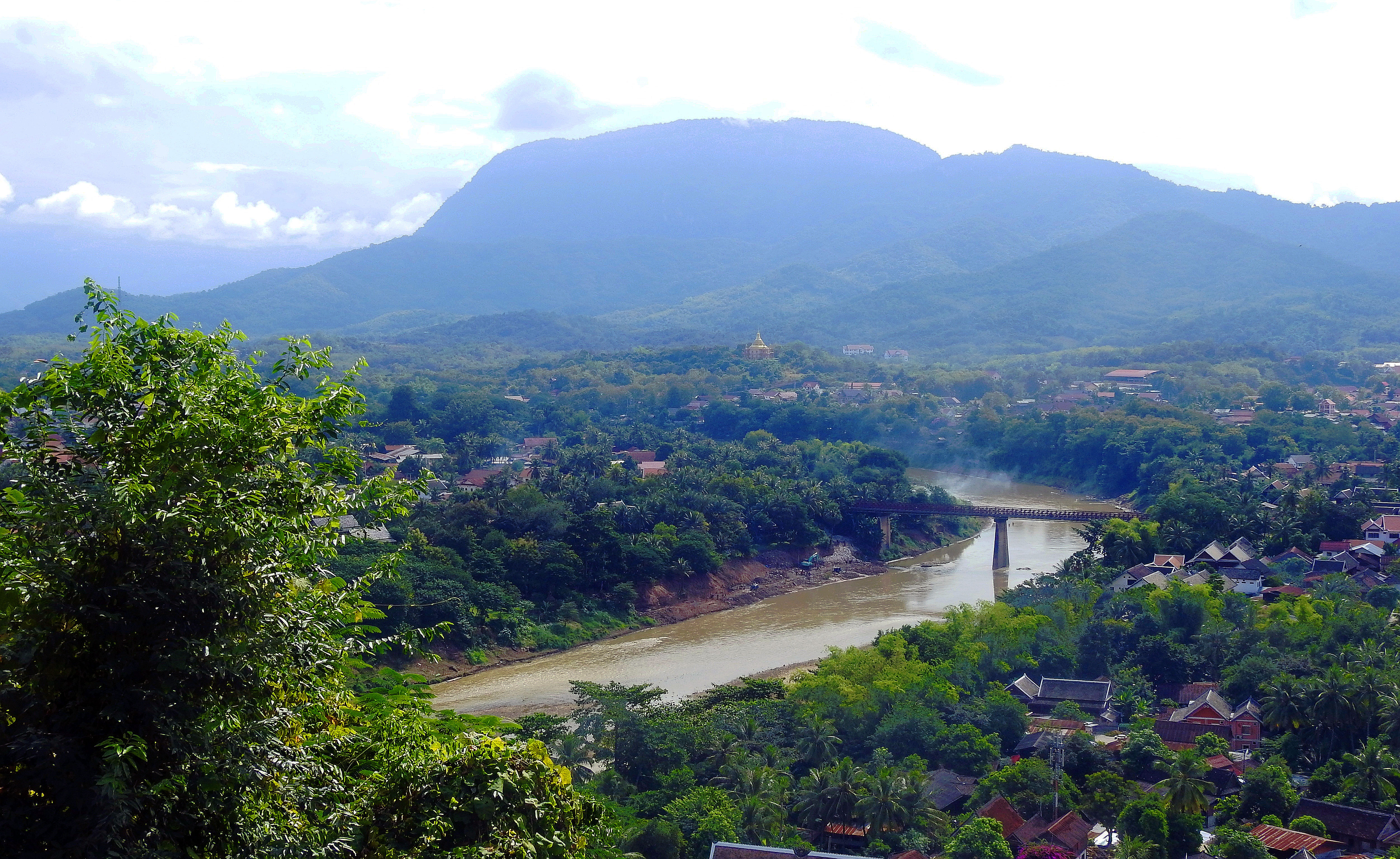 1 游轮之旅，游览琅勃拉邦和老挝- LiveAboard.com