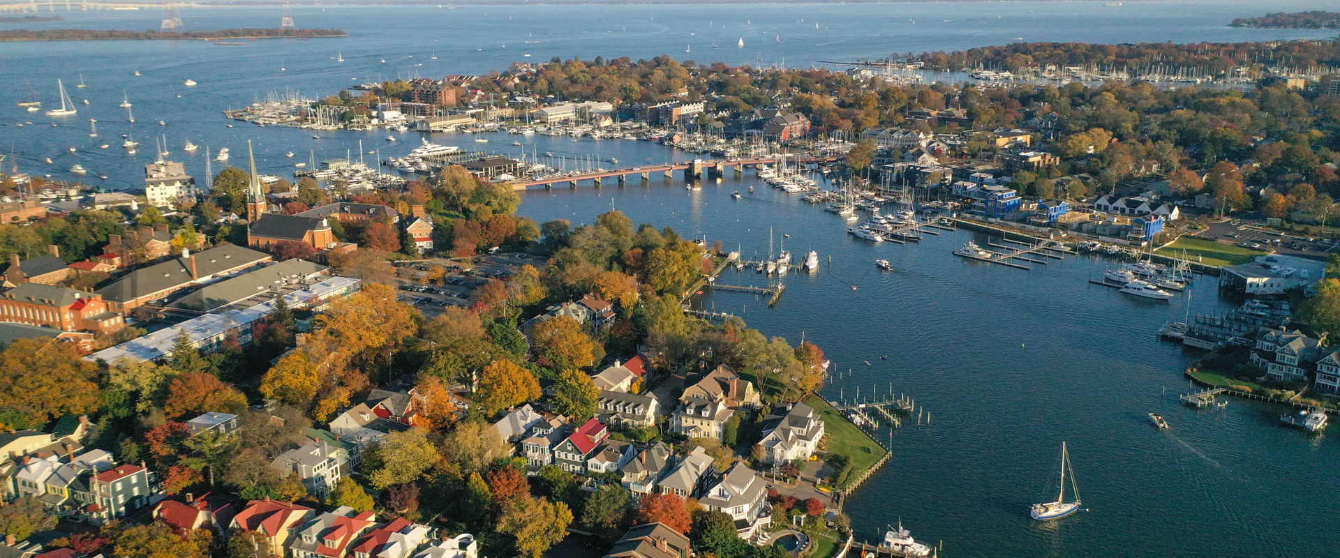 River Cruise Ships in Chesapeake Bay - LiveAboard.com