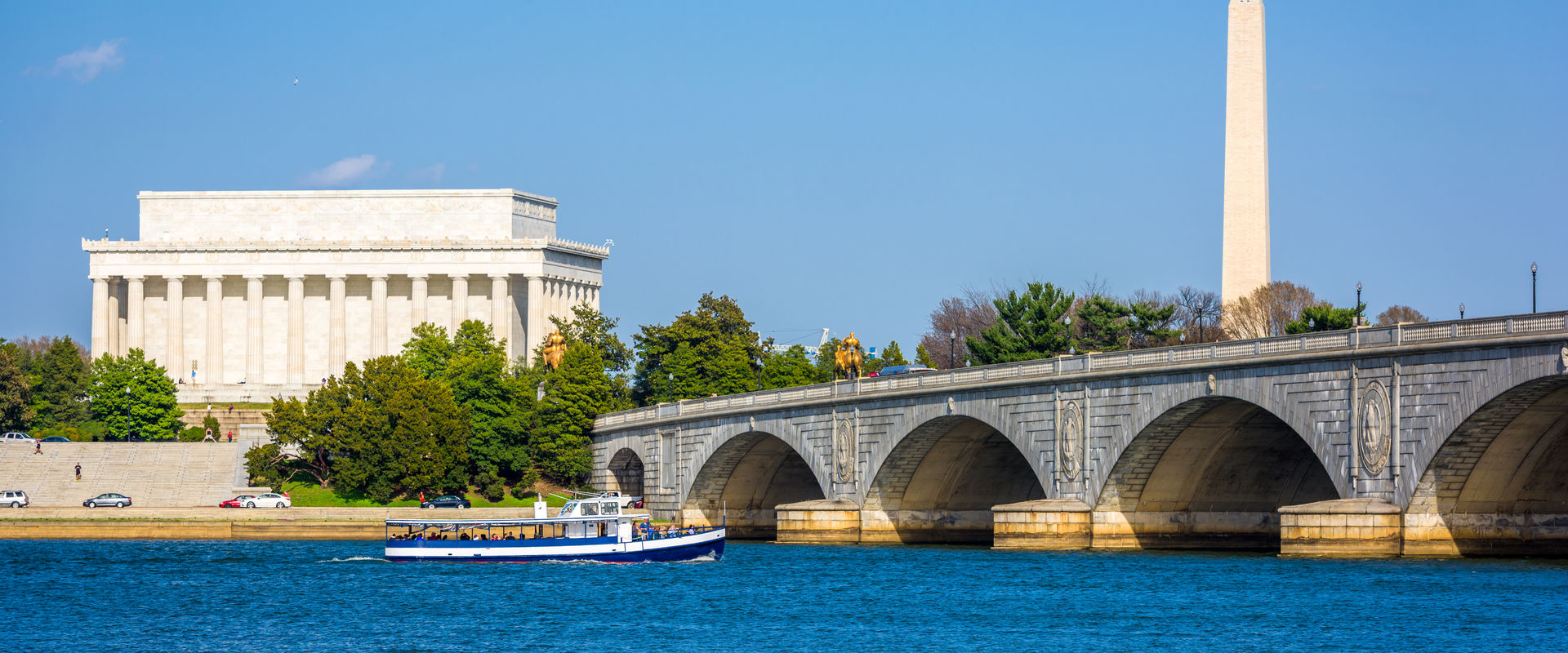 River Cruise Ships in Potomac - LiveAboard.com