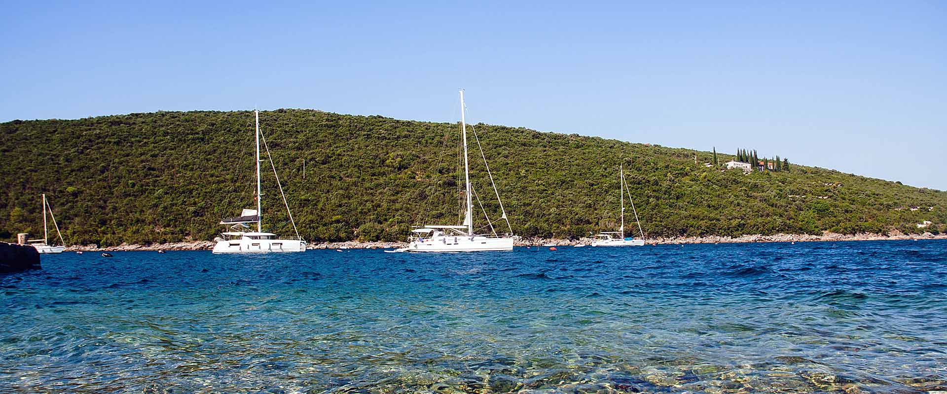 Croisières en petit bateau Bigova