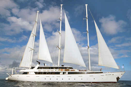 La flota de Variety Cruises opera en los principales destinos de cruceros, como el Mediterráneo, Islandia y Tahití.