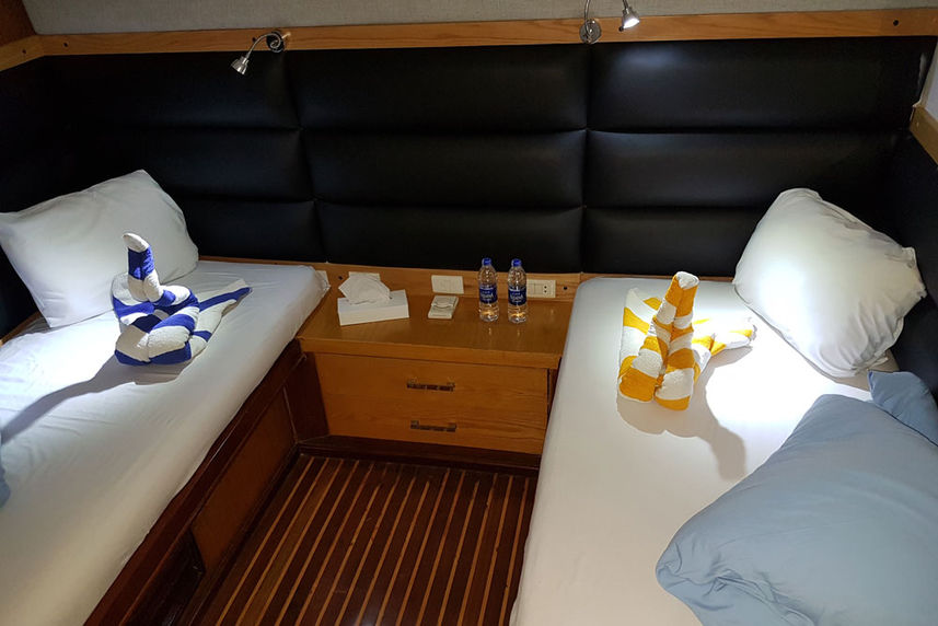 Twin Cabin - Blue Pearl Live Aboard