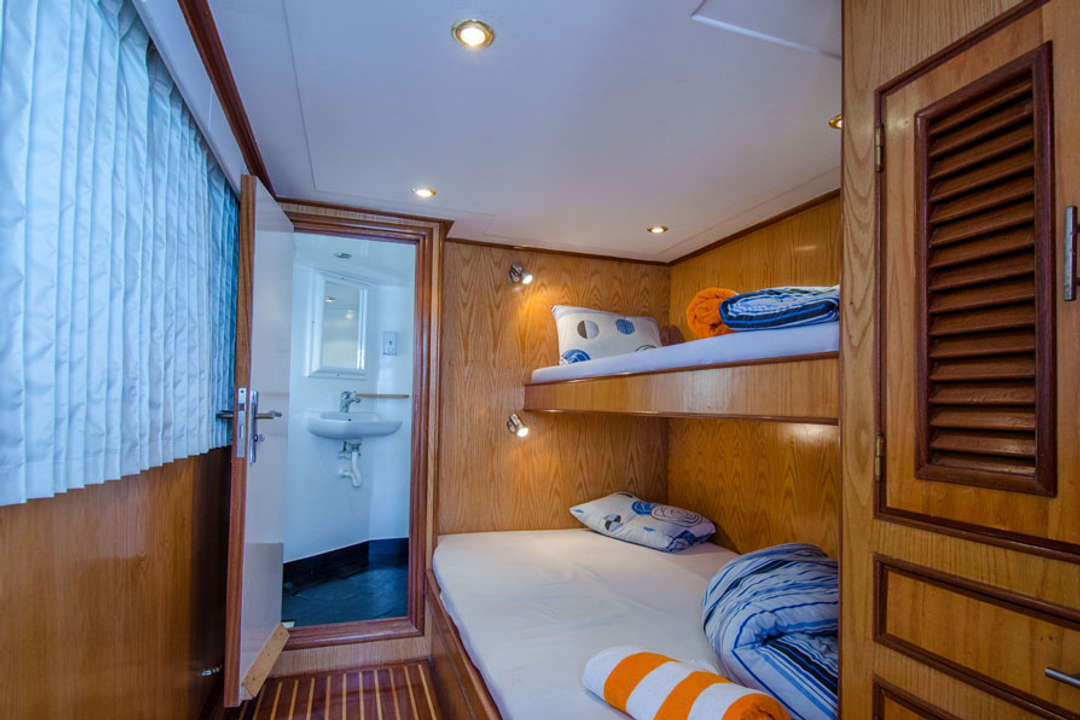 Blue Planet 1 upper deck cabin