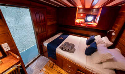 Double Cabin