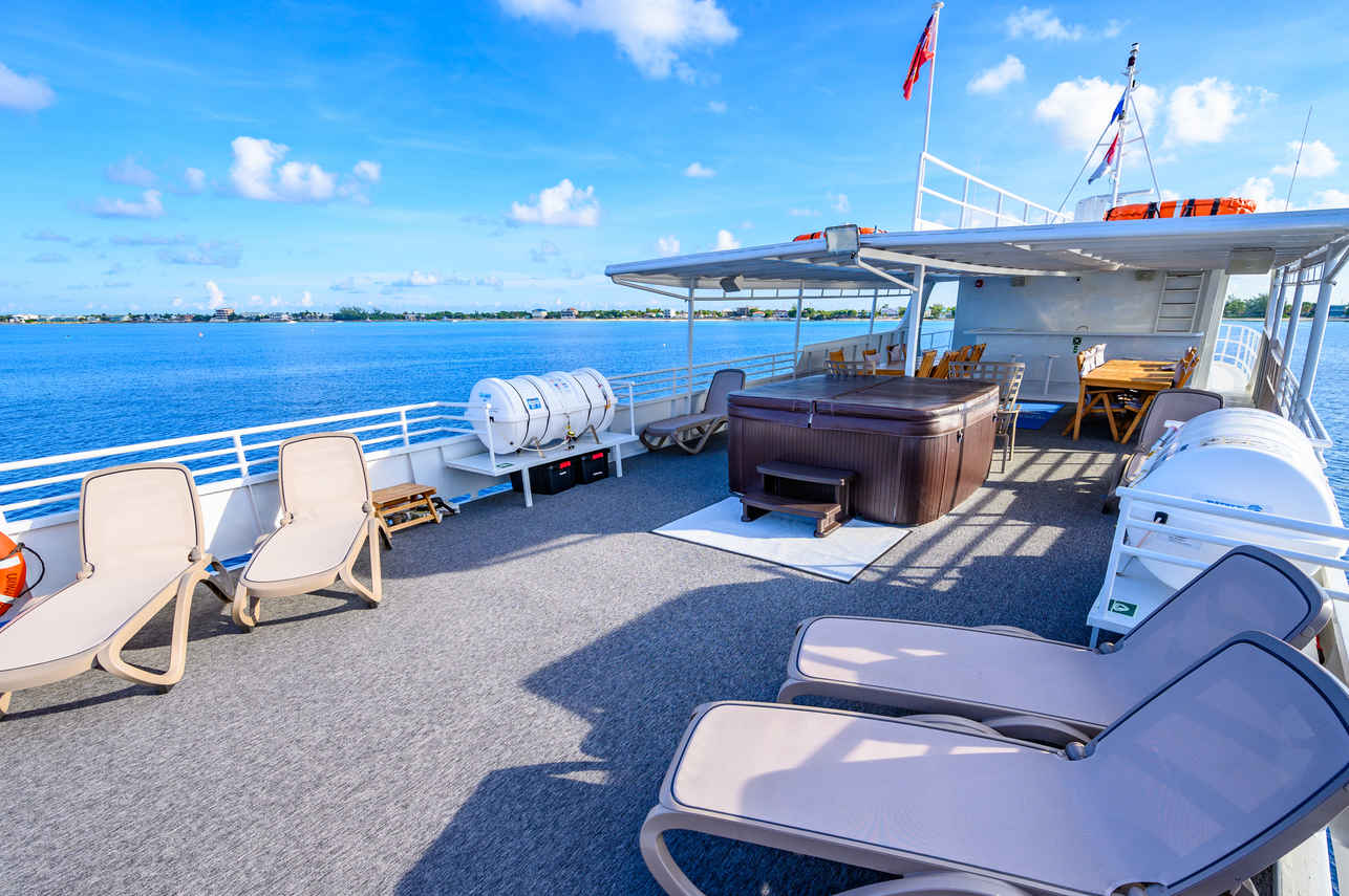 #sundeck - Cayman Aggressor IV
