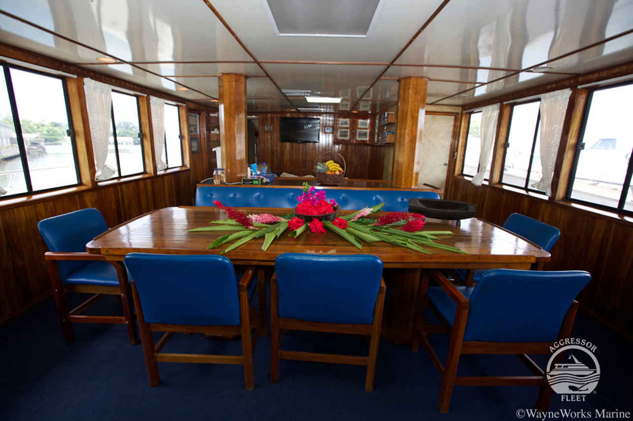 Salon interior - Fiji Aggressor