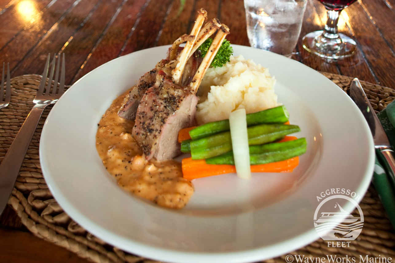 Cocina a bordo - Fiji Aggressor