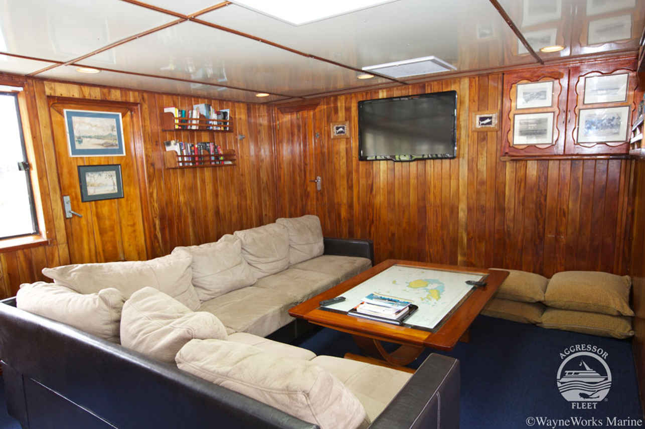 Salon interior - Fiji Aggressor