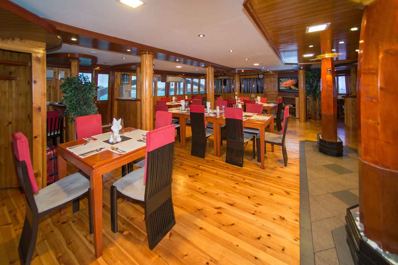 Restaurant - Emperor Orion Maldives