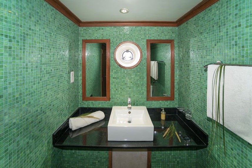 Salle de bain privée - Emperor Virgo