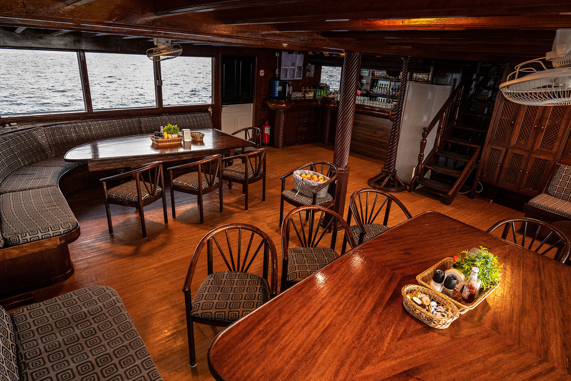 Dining Room - Amba Liveaboard