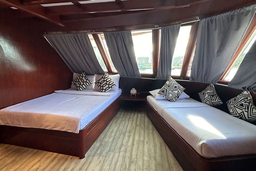 Luxury Cabin Upper Deck