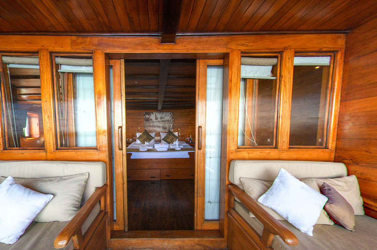 Master Cabin 5 Balcony