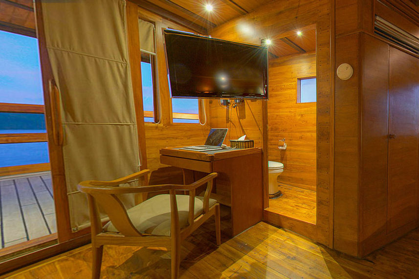 Master Cabin 6