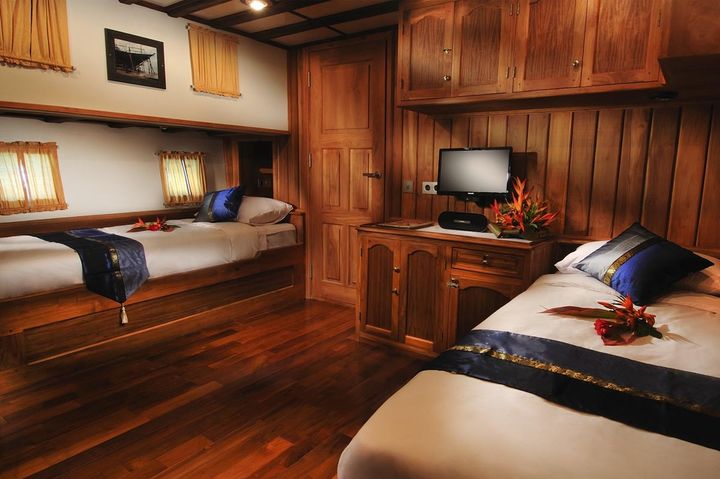 Premium Twin Cabins