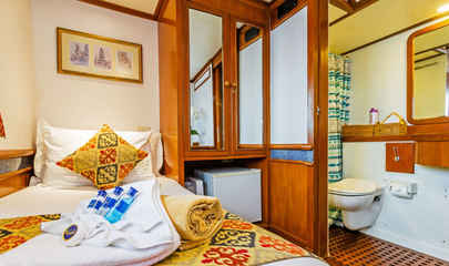 Single Cabin