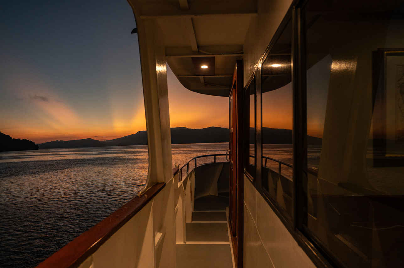 Side Deck