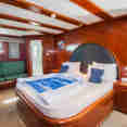 Suite - Blue Fin
