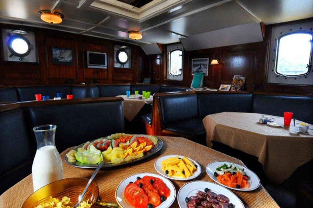 Dining Salon area - Sea Shell Liveaboard