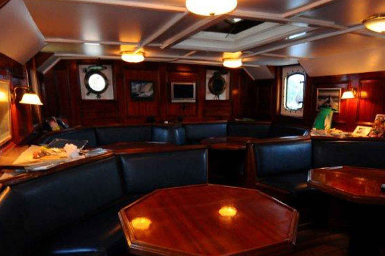 Salon area - Sea Shell Liveaboard