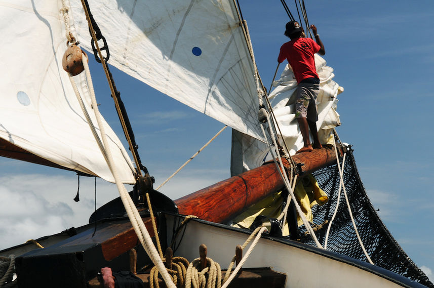 Sails up on Sea Pearl Liveaboard