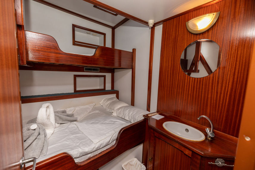 Cabins - Sea Pearl Liveaboard