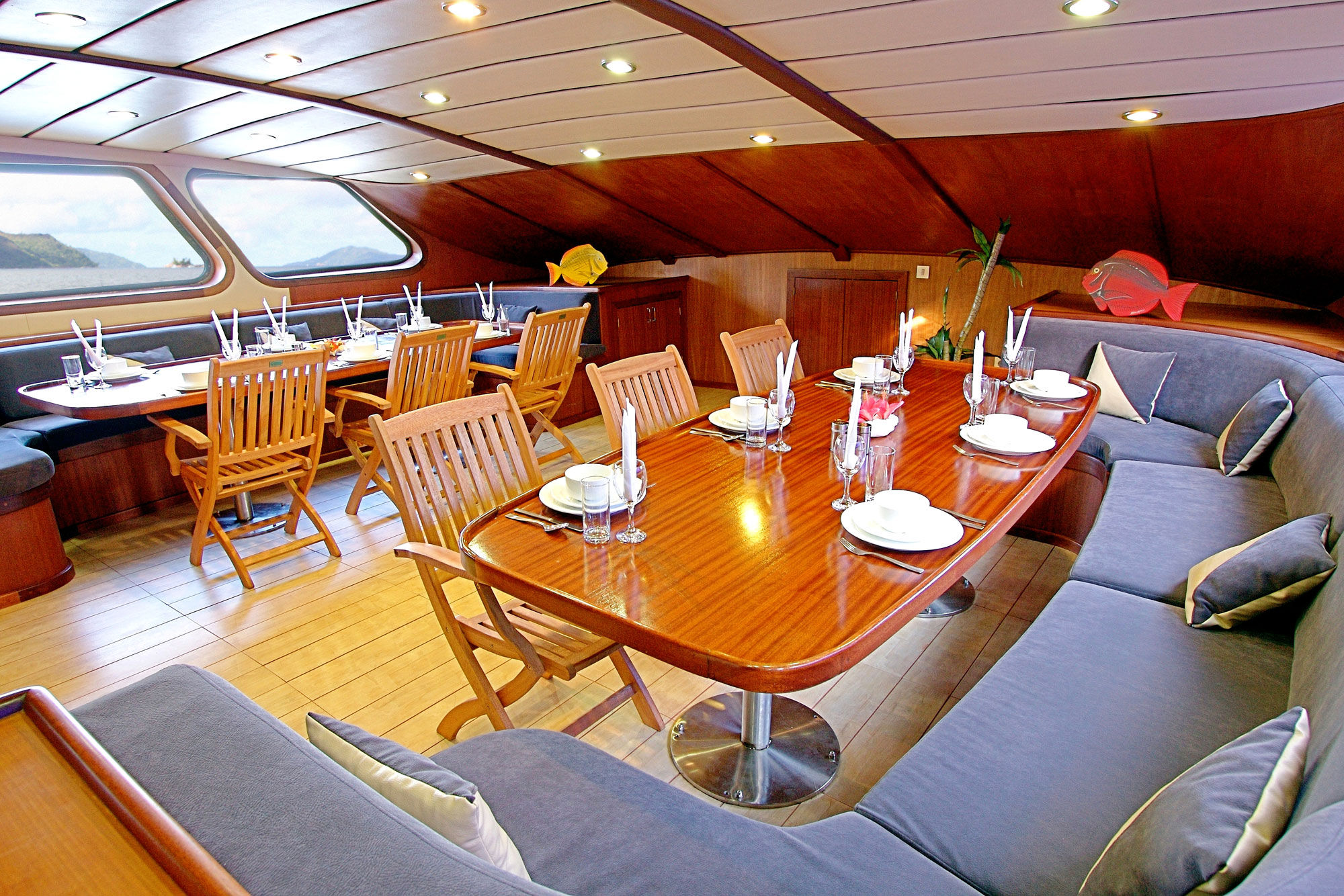 Restaurant - Sea Bird Liveaboard