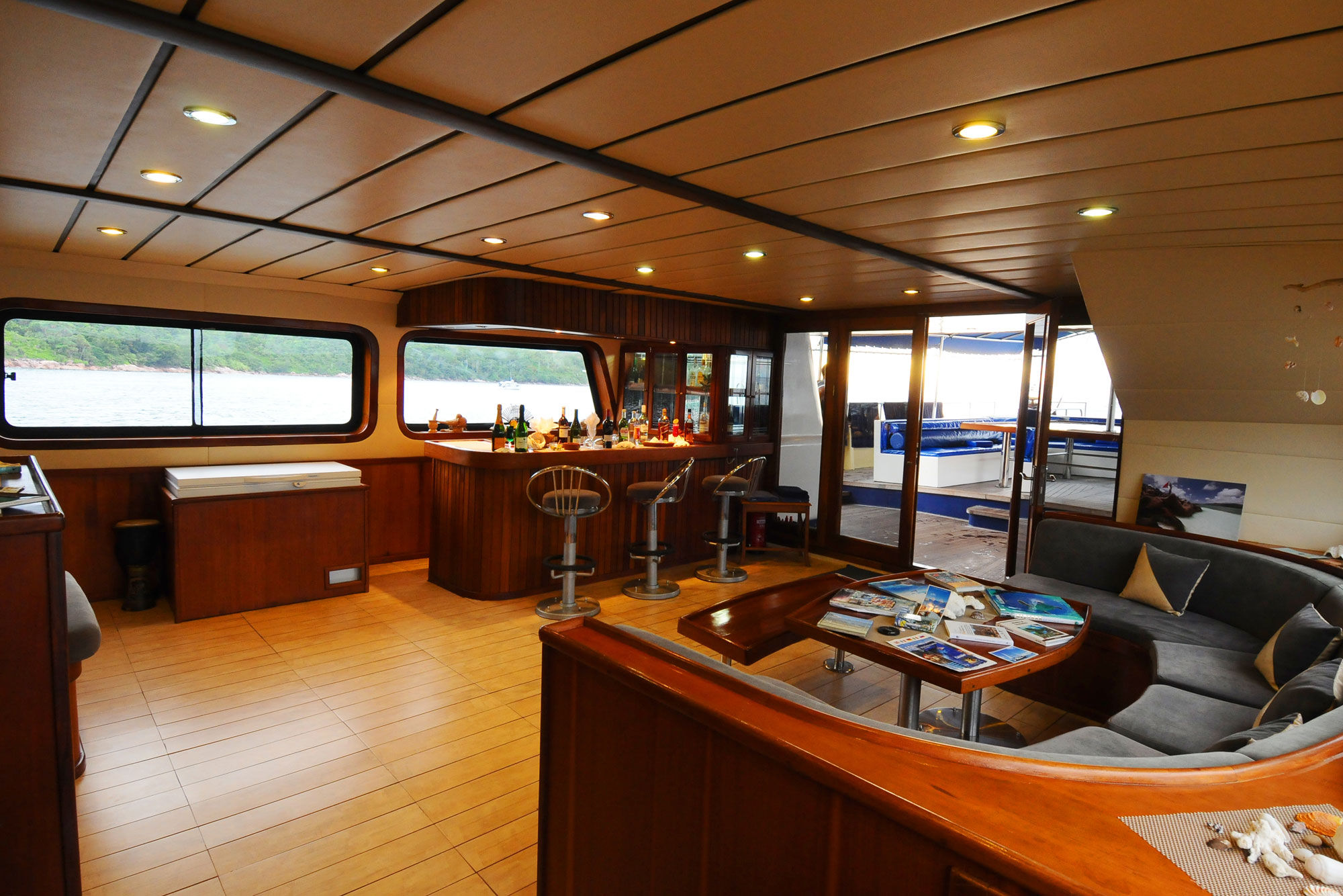 Restaurant - Sea Bird Liveaboard