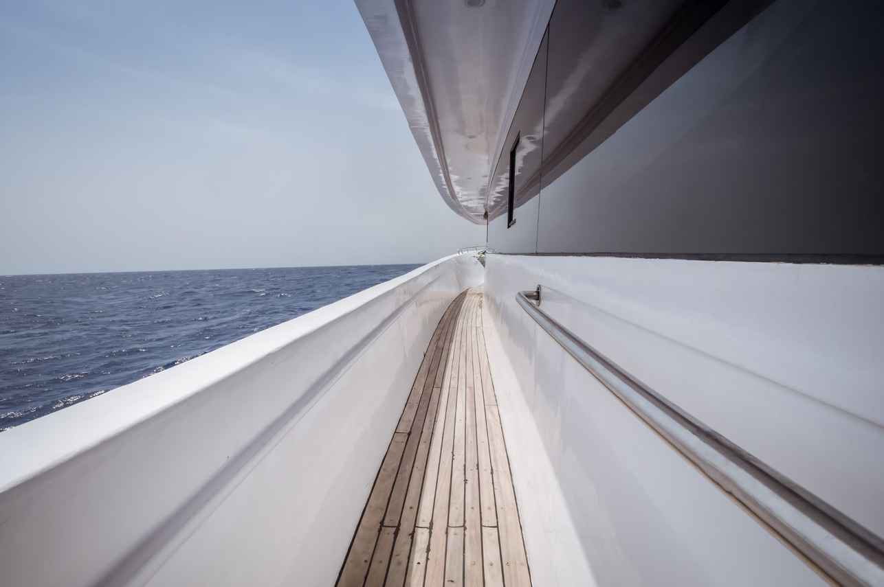 Side Deck