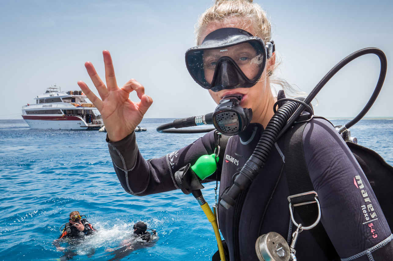 Diving - Emperor Asmaa