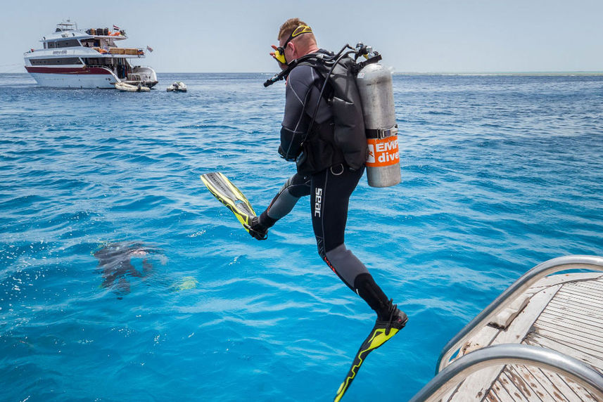 Diving - Emperor Asmaa