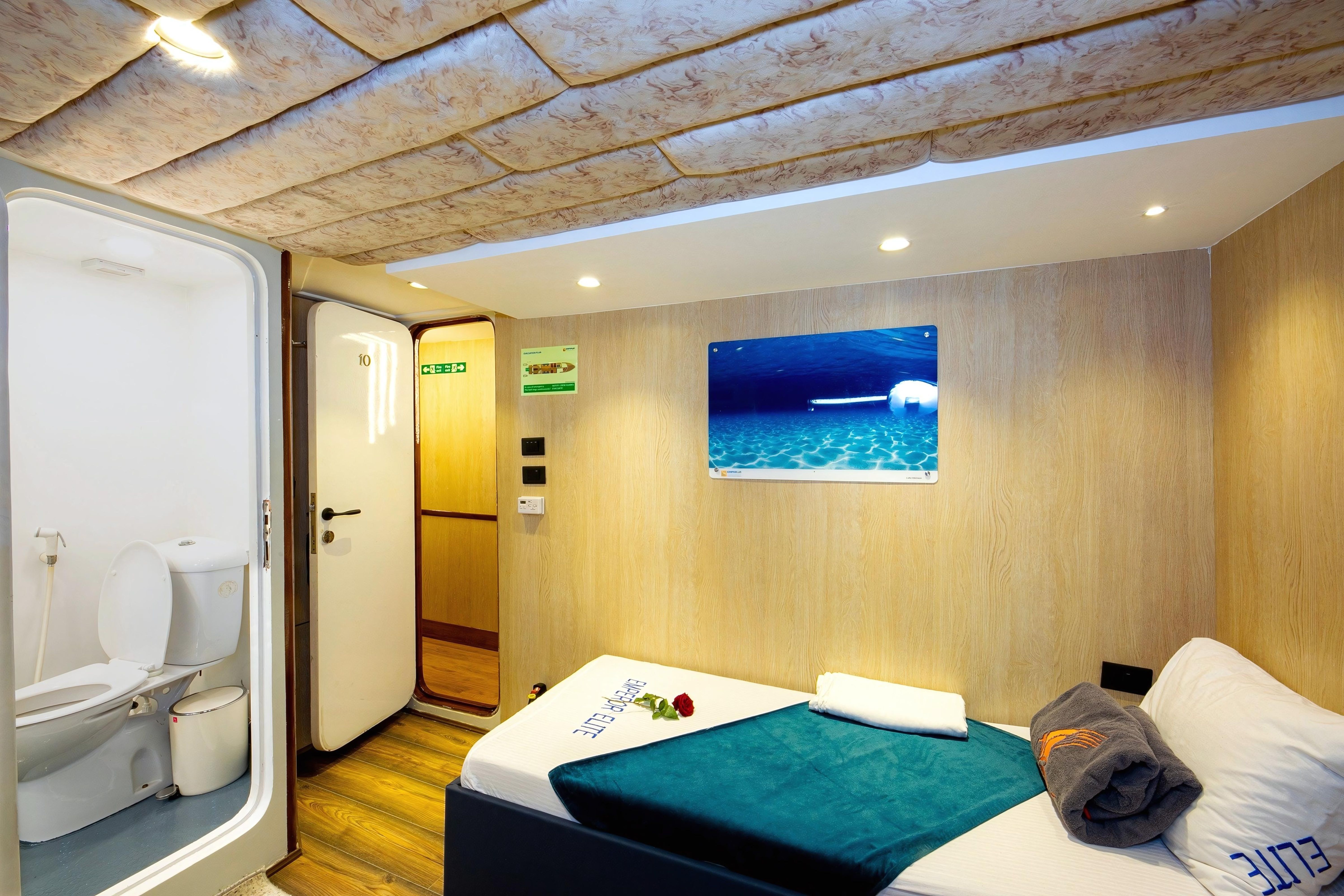 Main Deck Cabin