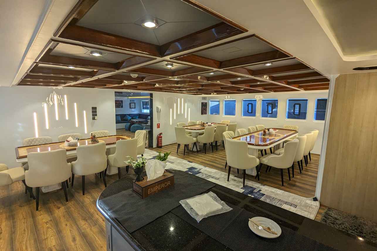 Restaurant - Emperor Superior