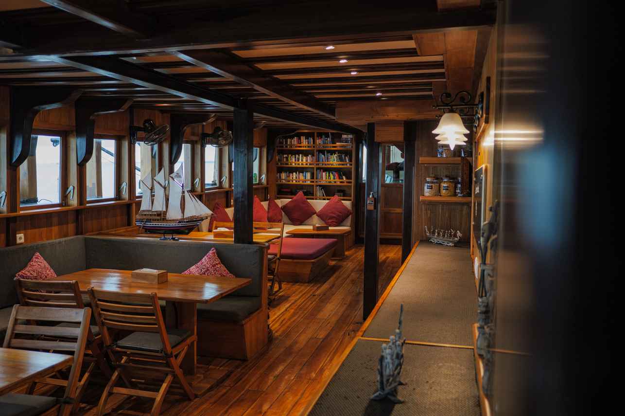 Restaurant - Amira