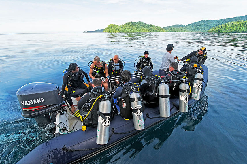 Dive Tender - Amira Indonesia