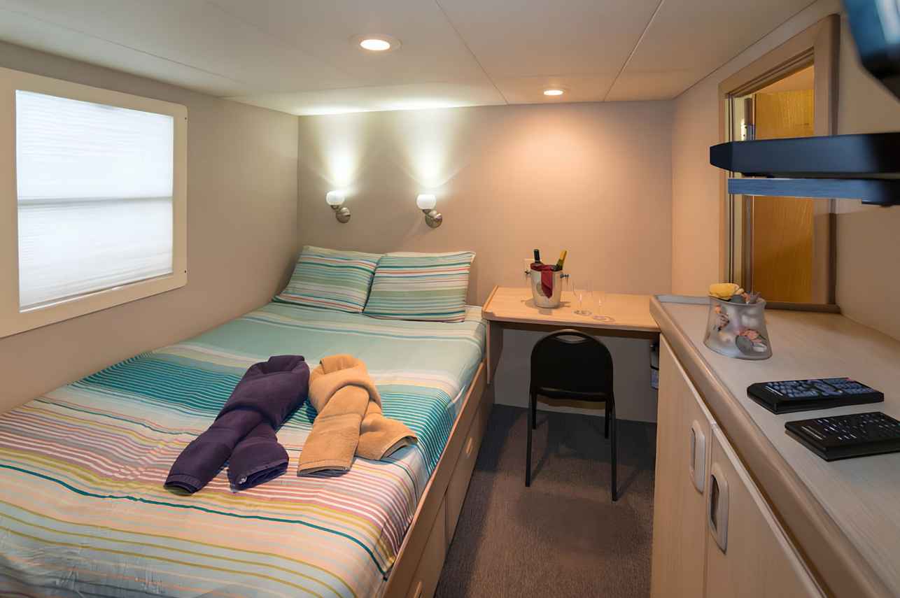 Double Cabin - Turks and Caicos Explorer II
