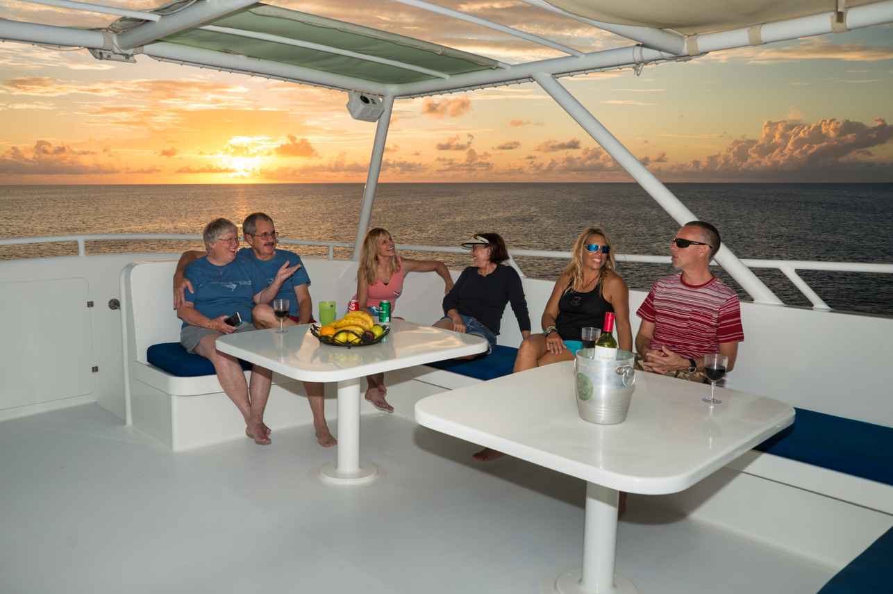 户外用餐 - Turks and Caicos Explorer II