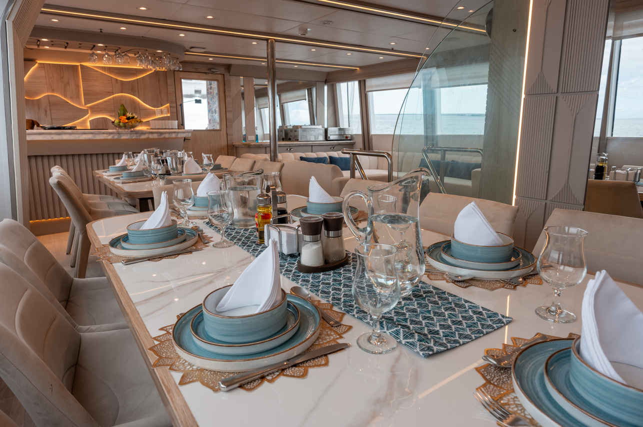 Dining Room - Humboldt Explorer