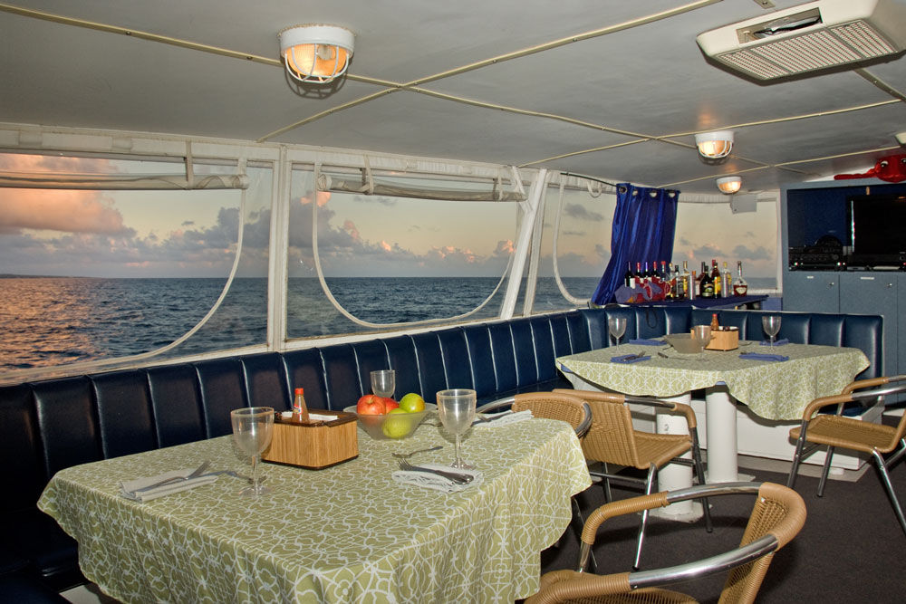 Restaurant - Caribbean Explorer II