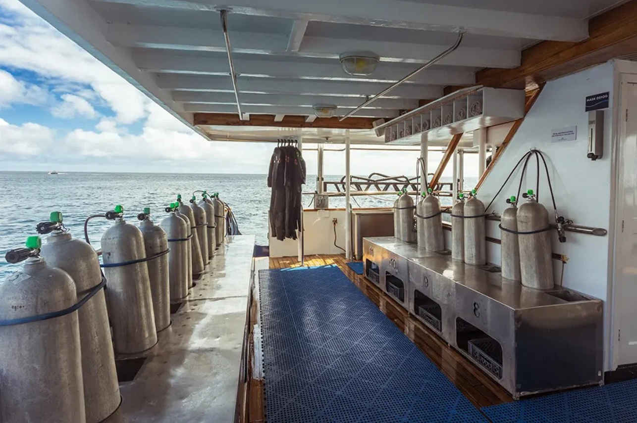 Plateforme de plongée - Galapagos Sky