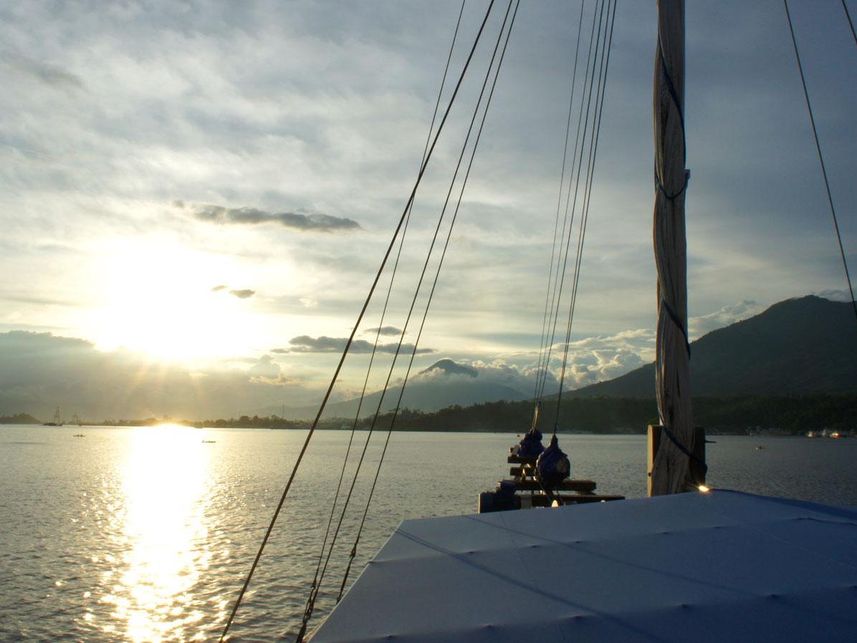 Sunshine Liveaboard