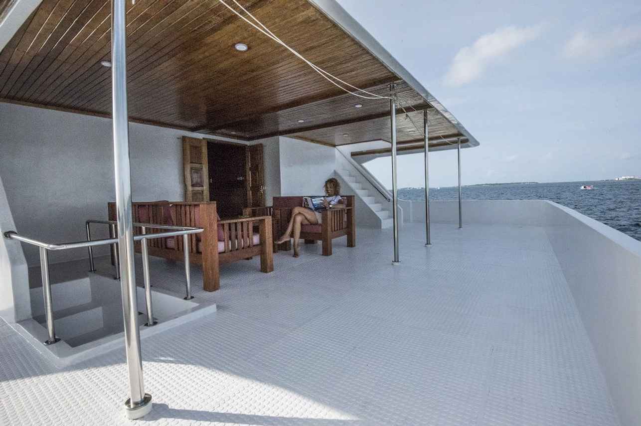 아웃도어 라운지 - Princess Rani