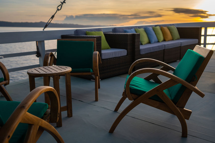 Outdoor Lounge - Pindito