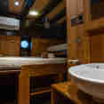 Twin Cabin - Pindito