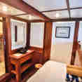 Cabine Tripla - Ombak Putih
